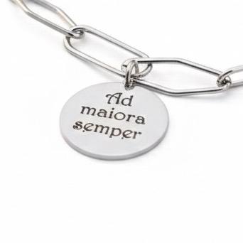 Bracciale Ad Maiora Semper in Acciaio Inox con Charm Personalizzato per Stile Elegante e Durabile Catena Elegante Simbolo di Forza e Crescita