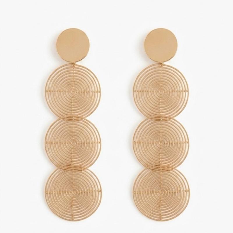 Orecchini Orbit Collezione Golden in Acciaio Design Elegante con Cerchi Intrecciati per un Look Moderno e Raffinato