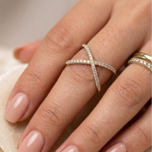 Anello Purezza in Acciaio con Pave' di Zirconi regolabile Elegante e Raffinato per Ogni Occasione Gioiello di Moda