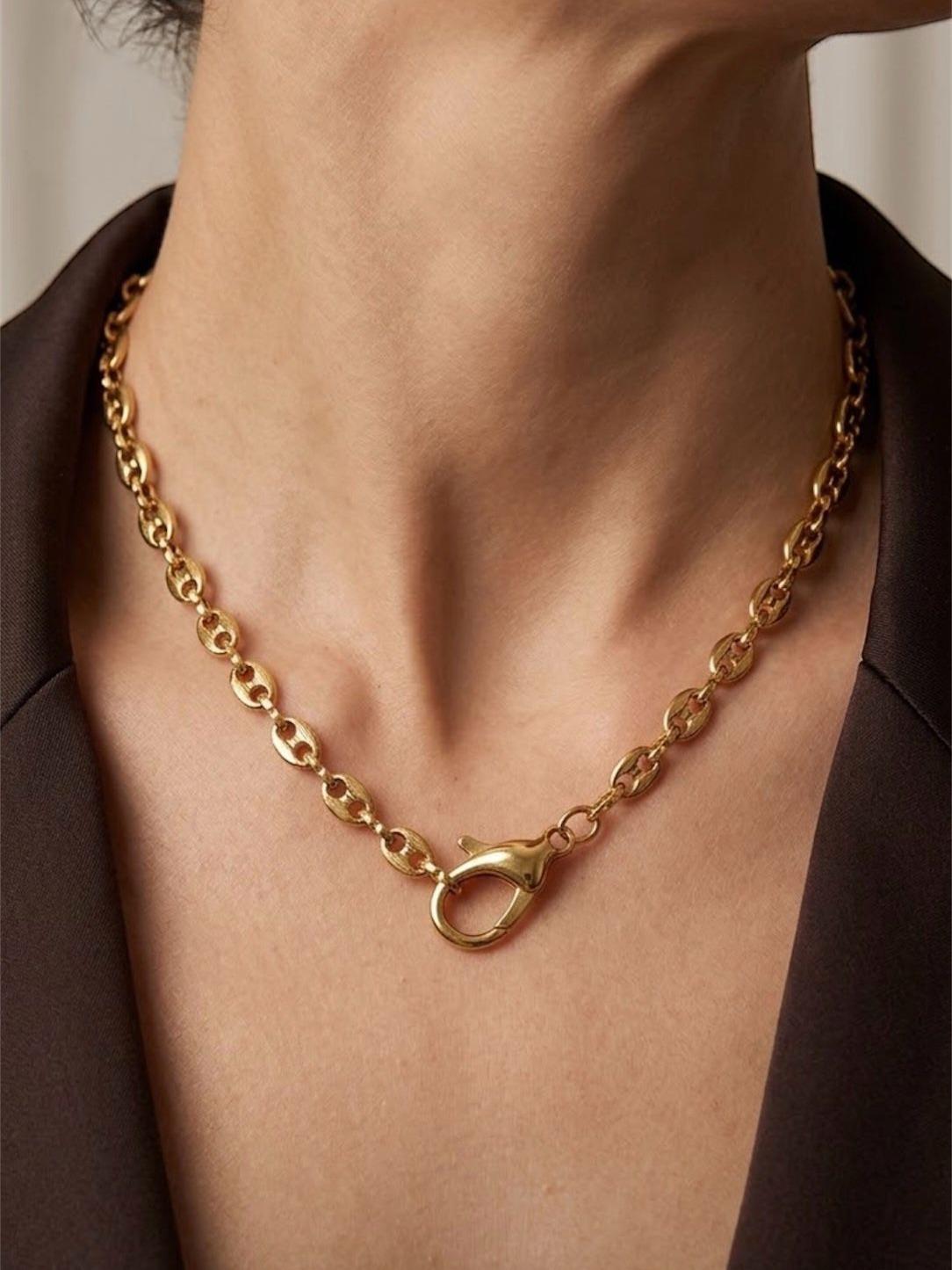 Collana Arianna in Acciaio Inossidabile con Chiusura Anteriore Versatile da Indossare da Sola con Charm Intercambiabili Oro Caldo e Argento Brillante