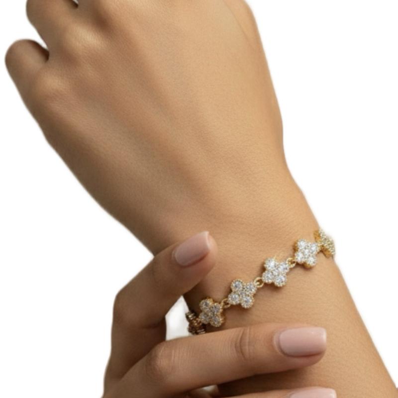 Bracciale BLOOM in Argento o Dorato con Fiori Scintillanti e Zirconi Luminosi Multicolor Vivace e Bianco Brillante Eleganza e Freschezza