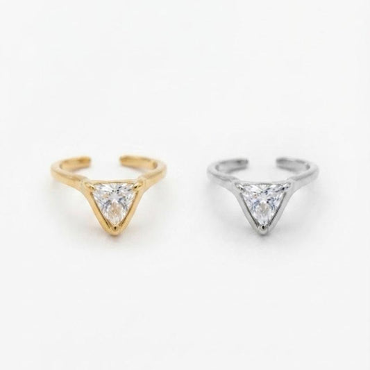 Anello Ipnotyc in Acciaio e Zirconi Design Triangolare con Pietre Luminose per Donna