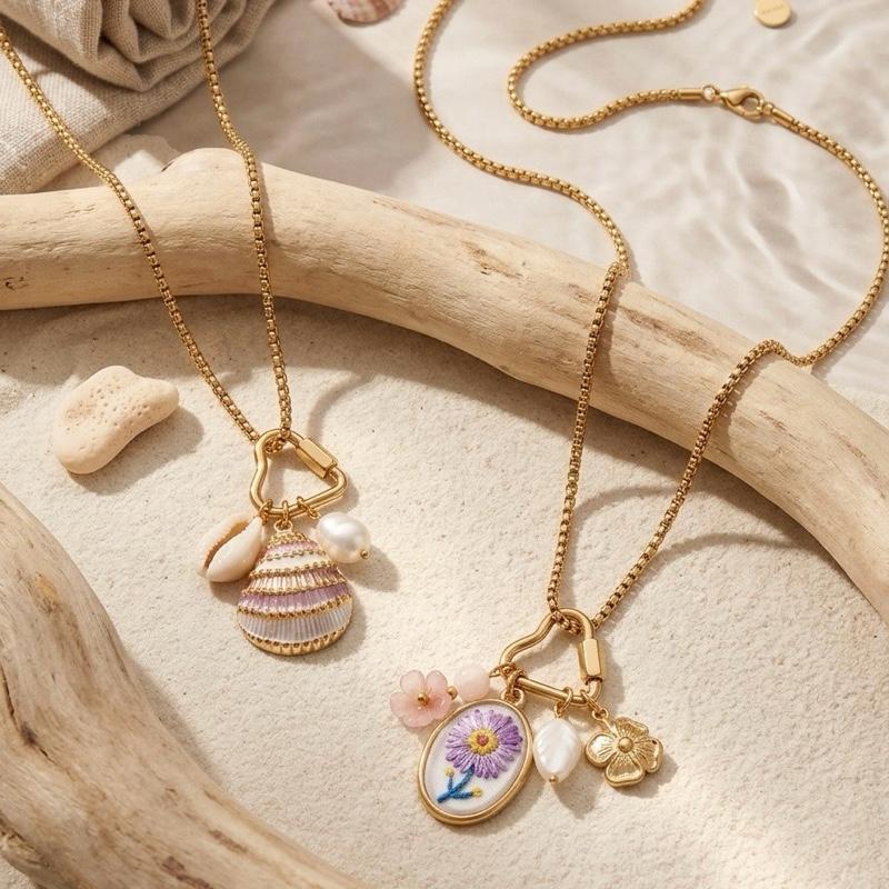 Collana Clori in acciaio con charms gia inclusi per un look di tendenza