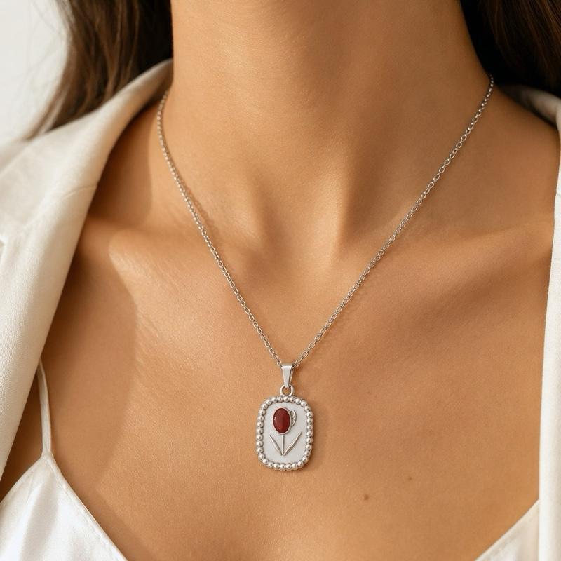 Collana Tuliperla in Acciaio Smaltato con Perle e Design Floreale Elegante per Donna