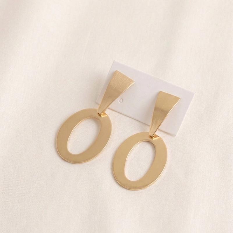 Orecchini Eclipse Collezione Golden in Acciaio con Design Elegante e Moderno per un Look Raffinato