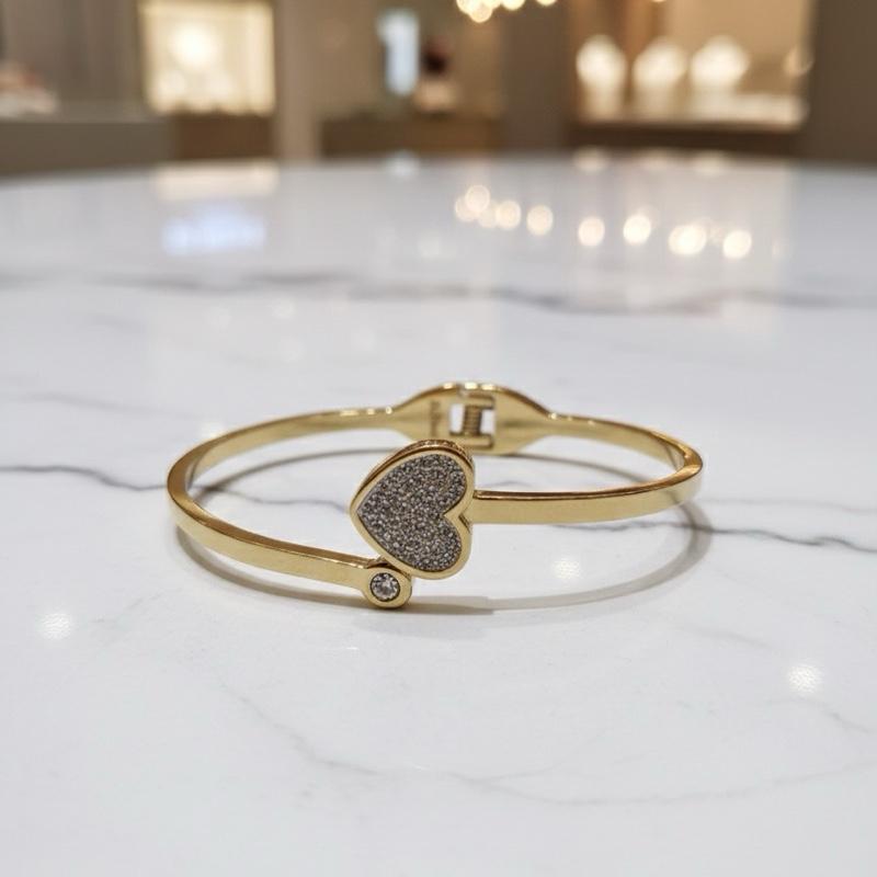 Bracciale Rigido Forever Yours in Acciaio Inossidabile con Cuore Pavé e Zircone Design Minimalista Elegante