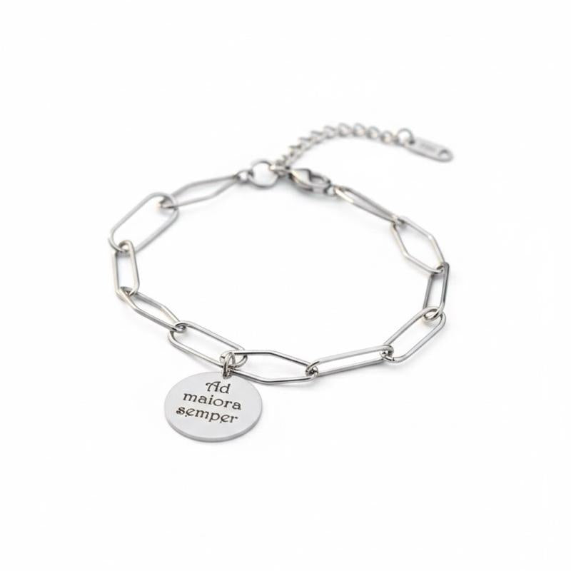 Bracciale Ad Maiora Semper in Acciaio Inox con Charm Personalizzato per Stile Elegante e Durabile Catena Elegante Simbolo di Forza e Crescita