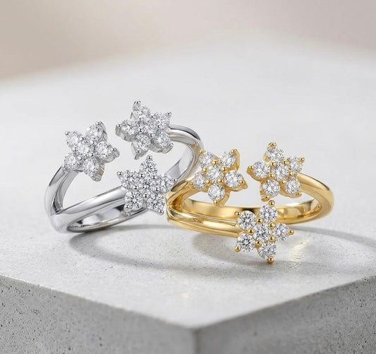 Anello in argento 925 Trilogy Flower Elegante e luminoso con tre fiori scintillanti regolabile per dito Perfetto per ogni giorno o occasioni speciali