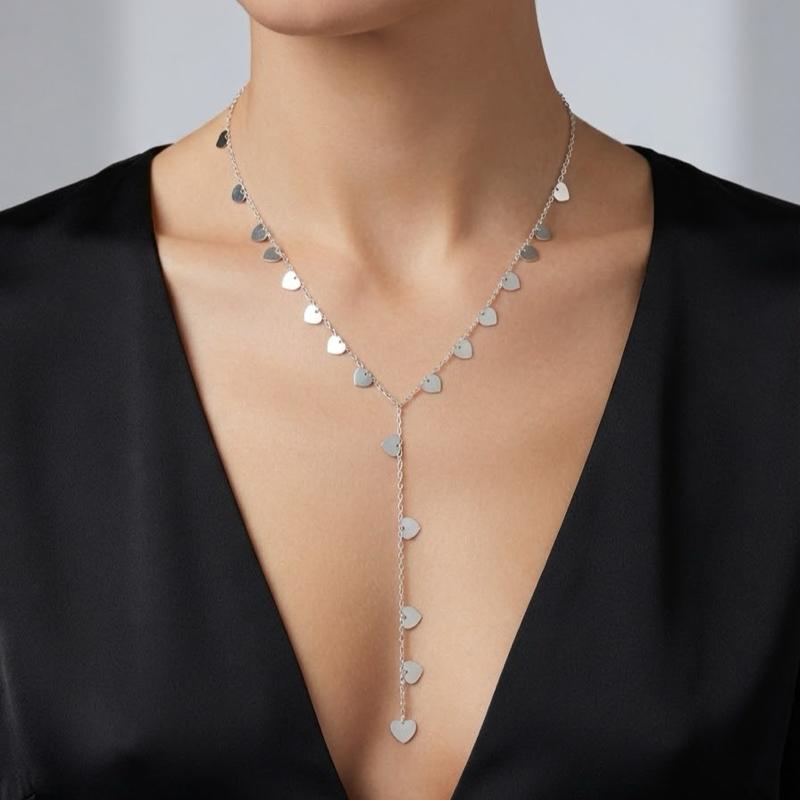 Collana Brillacuori in Acciaio con Cuori per un Look Elegante e Moderno