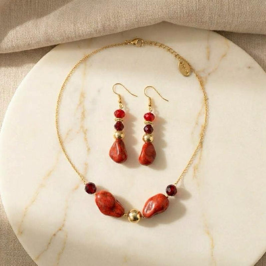 Parure Mediterraneo Collana e Orecchini con Perle Rosse e Dettagli Dorati Accessorio Elegante per Donna