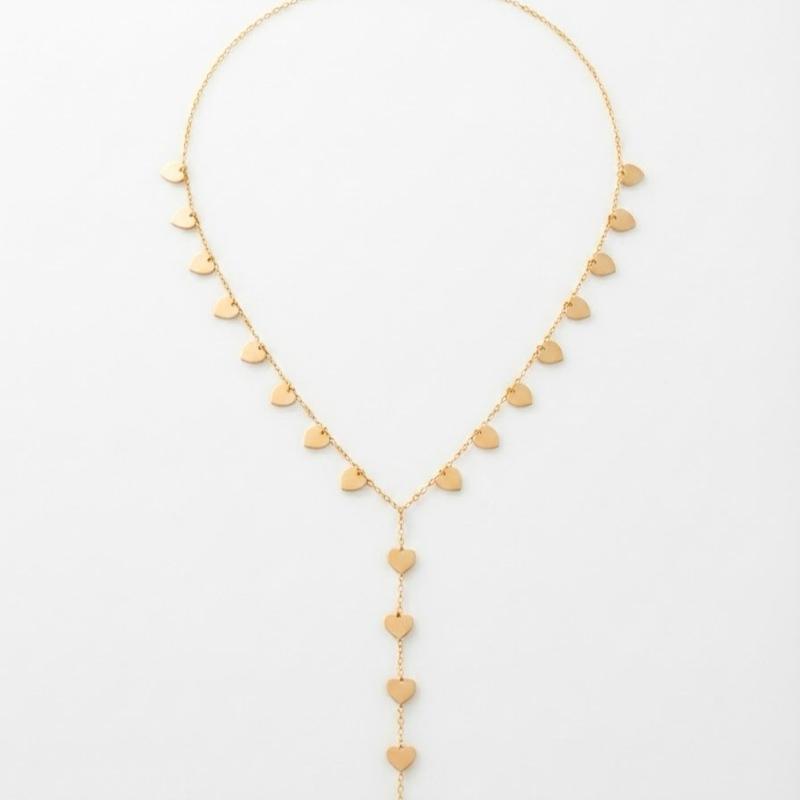 Collana Brillacuori in Acciaio con Cuori per un Look Elegante e Moderno