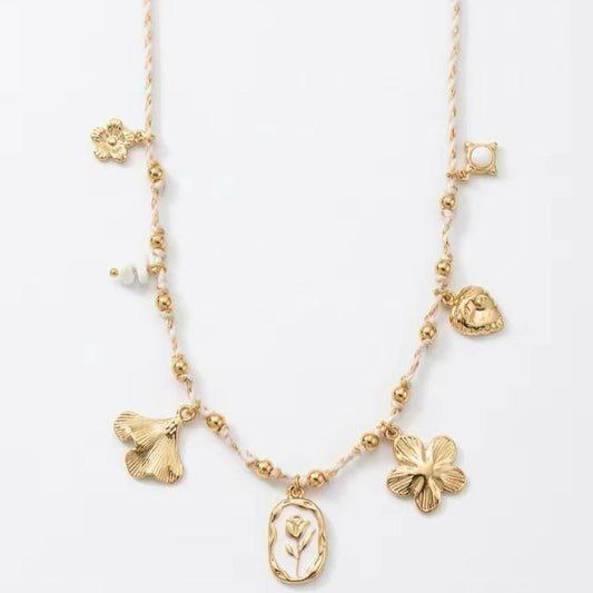 Collana "Aura Floreale" in Acciaio 316L con Cordino Intrecciato e Medaglione Tulipano per un Stile Elegante e Resistente