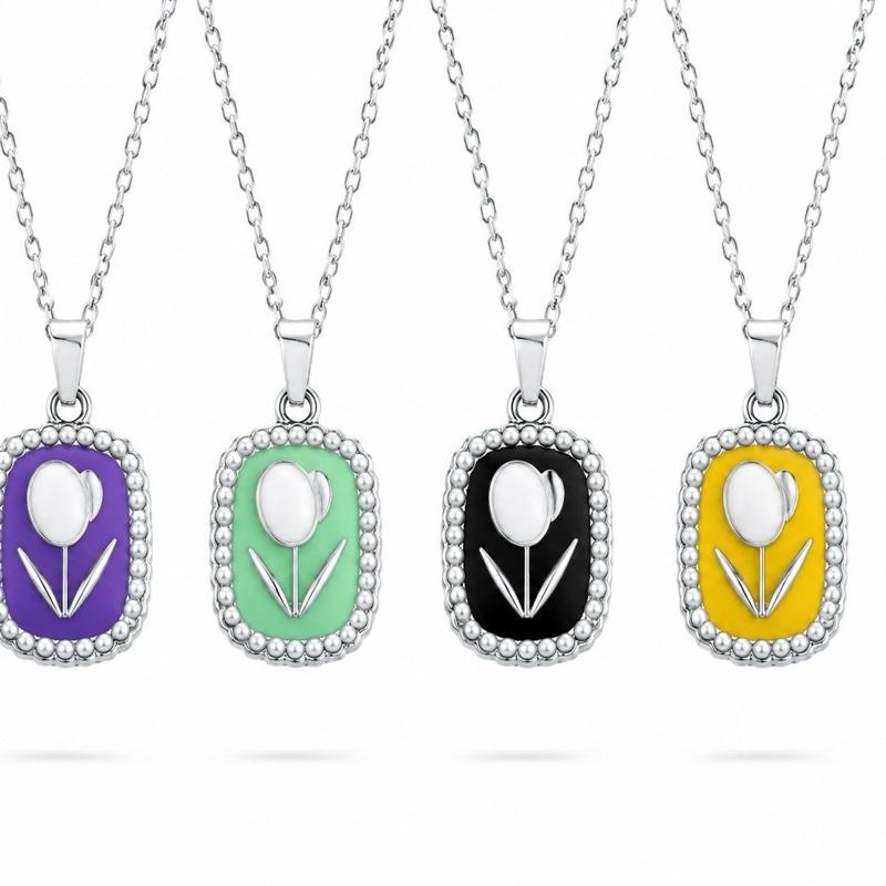 Collana Tuliperla in Acciaio Smaltato con Perle e Design Floreale Elegante per Donna