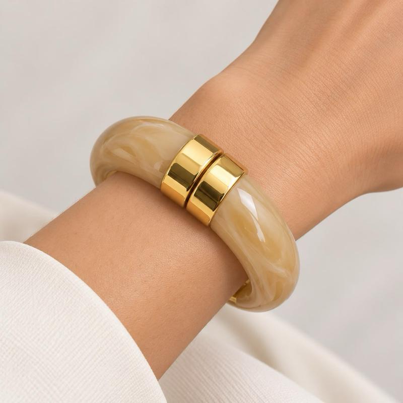 Bracciale Minerva - bracciale  rigido in resina e acciaio