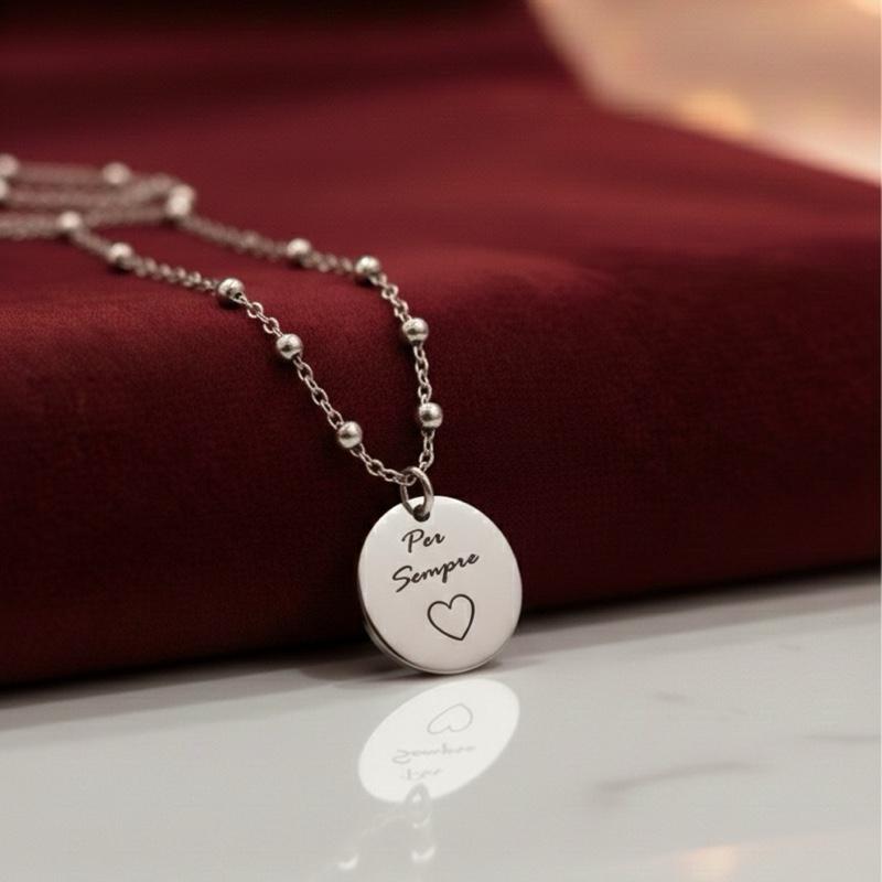 Collana Per Sempre in Acciaio Inox con Ciondolo Circolare e Cuore Inciso per Amore e Legame Ideale per Uso Quotidiano e Occasioni Speciali Collana Singola o Coppia Perfetta come Regalo Romantico