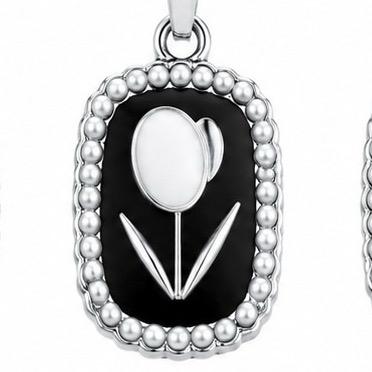 Collana Tuliperla in Acciaio Smaltato con Perle e Design Floreale Elegante per Donna