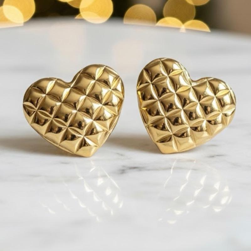 Orecchini Batticuore in Acciaio Inossidabile con Design a Cuore Elegante e Resistente