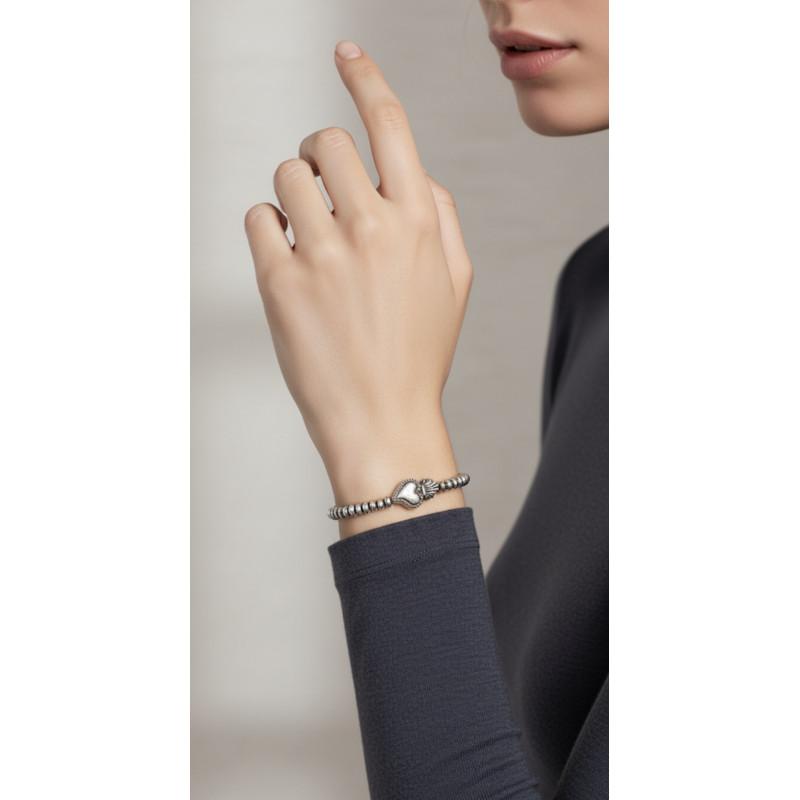 Bracciale TANGO in Acciaio Smerigliato con Perline Eleganza Rustica e Simbolismo del Cuore Sacro Perfetto per Look Unici