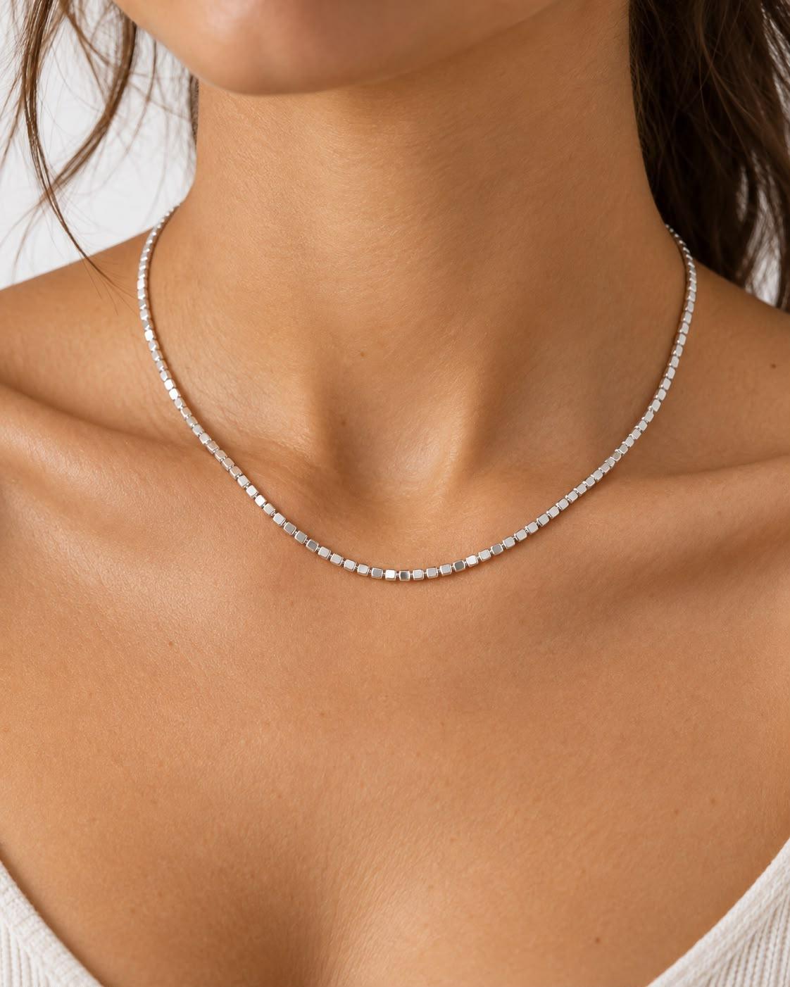 Collana Luccica in Acciaio 316L Smerigliata Effetto Luminoso Gold e Silver Waterproof Ipoallergenica Perfetta per Layering