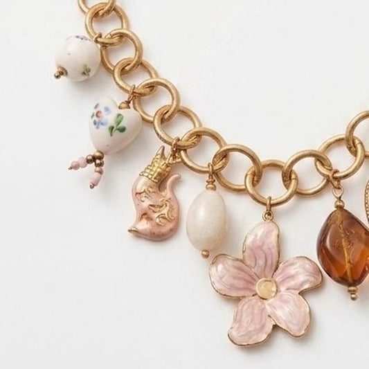 Collana Circe in Acciaio Inossidabile con Charm Colorati e Dettagli Unici per un Look Elegante e Moderno