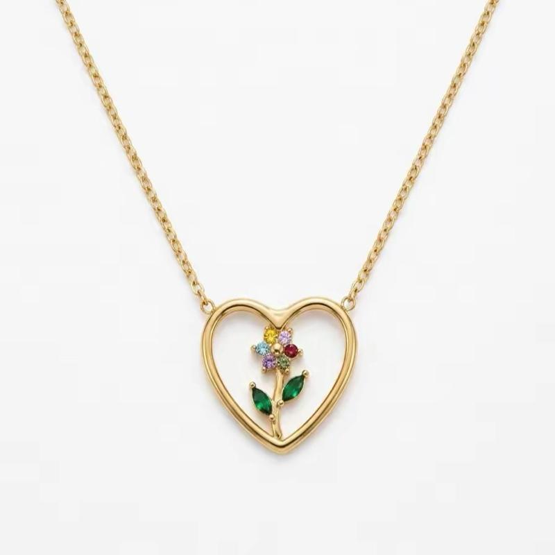 Collana Spring Heart in Acciaio 316L con Pendente Cuore e Tulipano in Cristalli