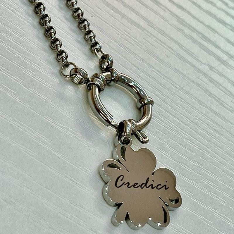 Collana Personalizzata Credici in Acciaio Inox con Ciondolo Quadrifoglio Simbolo di Fiducia e Fortezza Elegante e Versatile per Ogni Stile