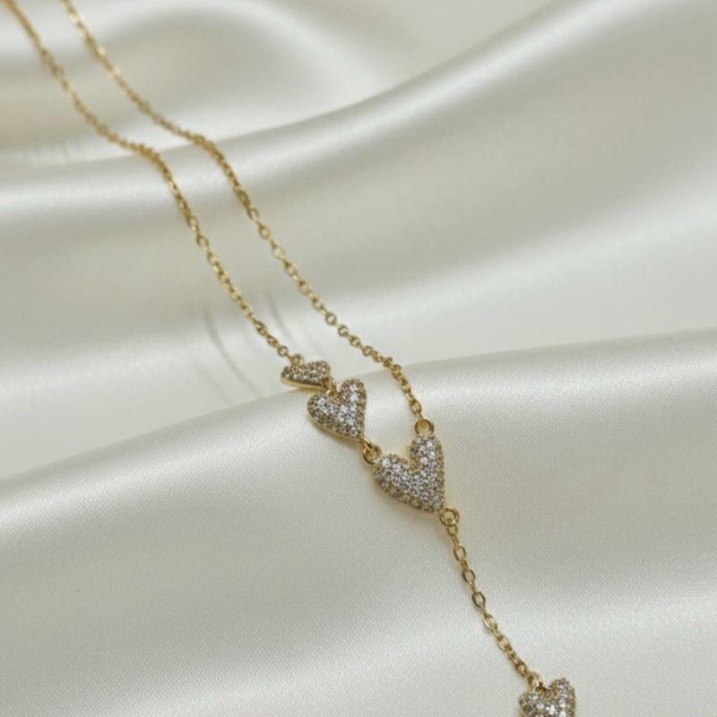 Collana Lovely in Acciaio Dorato e Argento con Pendente a Cuore Elegante e Versatile per Ogni Occasione