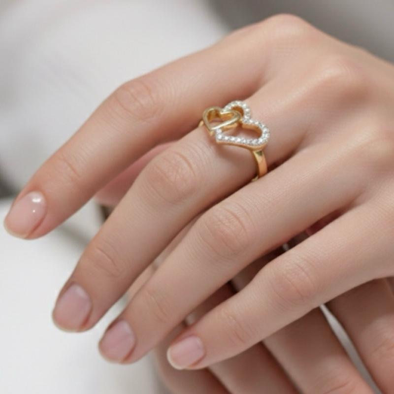 Anello Eros: Il Simbolo del Tuo Legame in Acciaio con Design Cuore Brillante per Donna