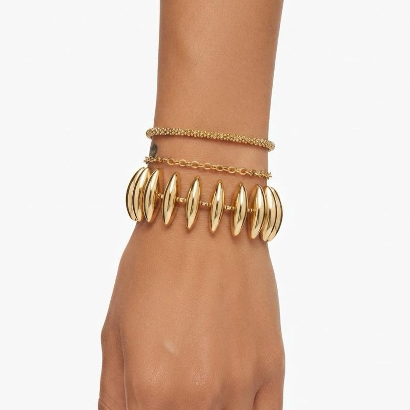 Bracciale Platinum in Acciaio con Design Elegante e Dettagli Dorati per un Look Raffinato