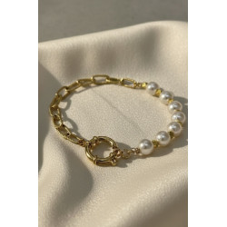 Bracciale Lulu’ realizzato interamente a mano da noi, in acciaio e perle infilate a mano una ad una.